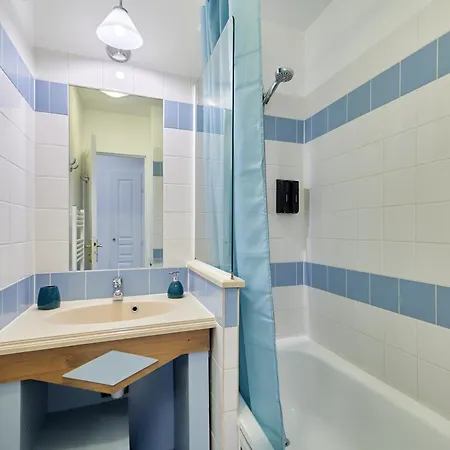 Celoria - Piscine Partagee