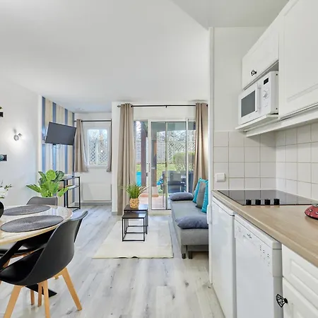 Celoria - Piscine Partagee Apartman *